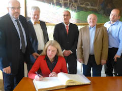 Goldenes Buch_tn (1 von 1)-2